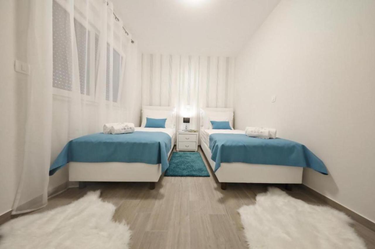 Luxury Majpruz Suites I Zára Kültér fotó