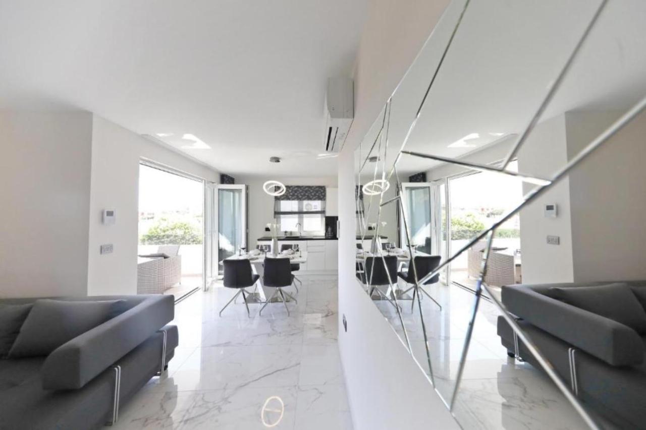 Luxury Majpruz Suites I Zára Kültér fotó