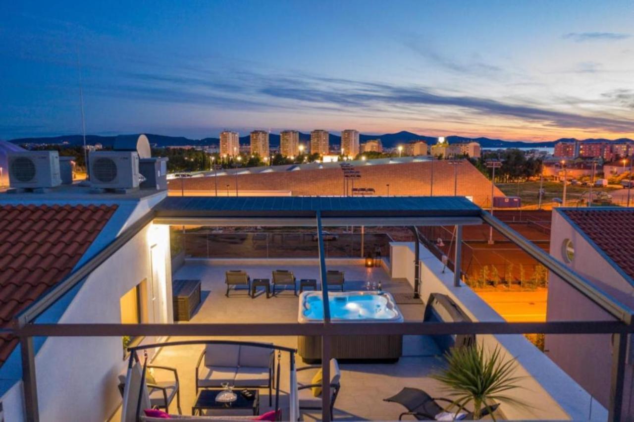 Luxury Majpruz Suites I Zára Kültér fotó